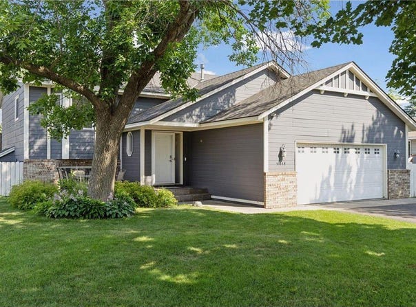 11119 Brittany Drive N, Champlin, MN 55316