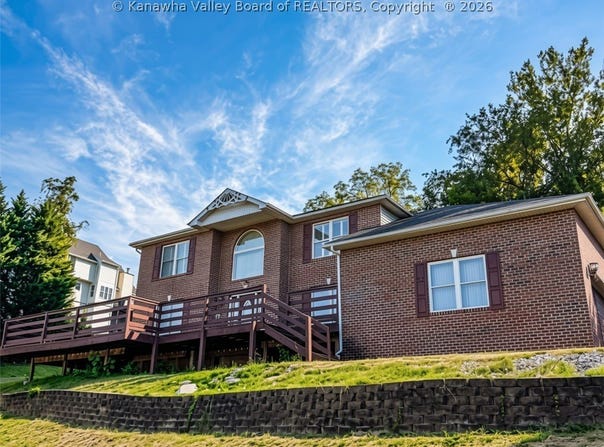 2 Hidden CV Road, Charleston, WV 25313