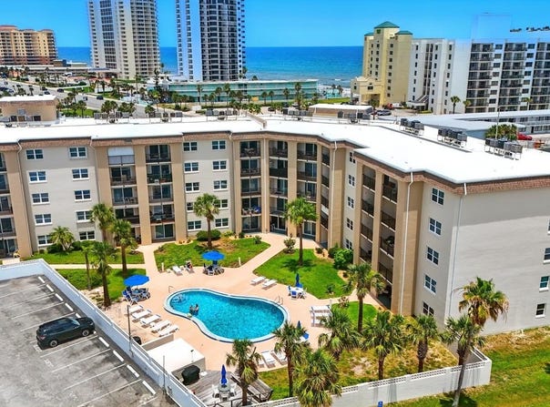 2626 S Atlantic Avenue, Daytona Beach, FL 32118