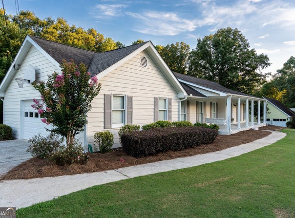 5380 Gum Creek, Loganville, GA 30052