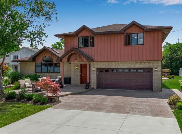 4716 E River Road, Grand Island, NY 14072