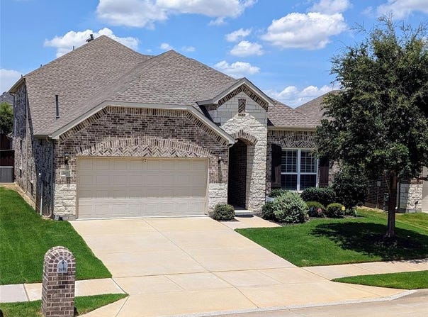 2401 Boatman Drive, Little Elm, TX 75068