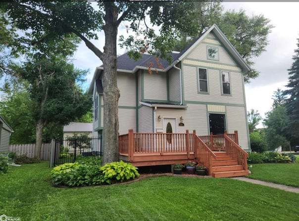 1204 3rd Avenue, Grinnell, IA 50112