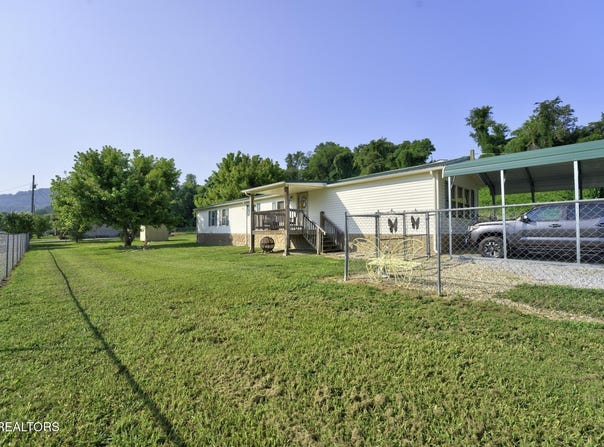 1872 Mitchell Farm Rd, Sevierville, TN 37876
