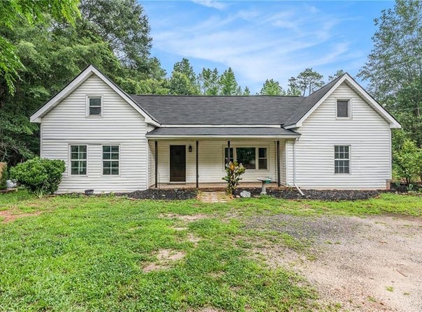 277 Griffin Highway, Gay, GA 30218