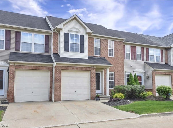 106 Clay Court, Berea, OH 44017