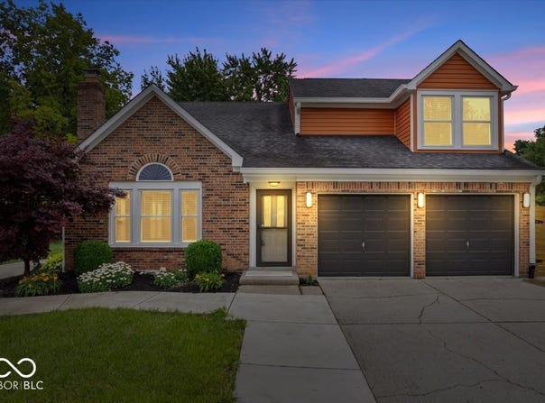 9385 Helmsdale Drive, Indianapolis, IN 46256