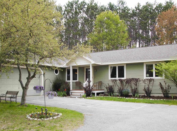 10226 Deerpath North, Traverse City, MI 49685