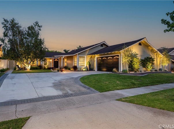 11832 Weatherby Road, Los Alamitos, CA 90720