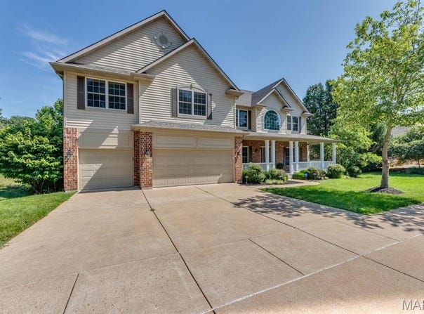 1515 Dietrich Glen Drive, Ballwin, MO 63021