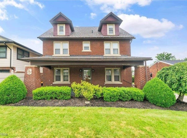 97 Overlook Boulevard, Struthers, OH 44471