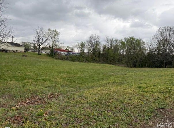 000 Fourth Street, Mountain View, MO 65548