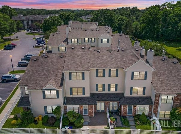 47 Covington Court, East Brunswick, NJ 08816