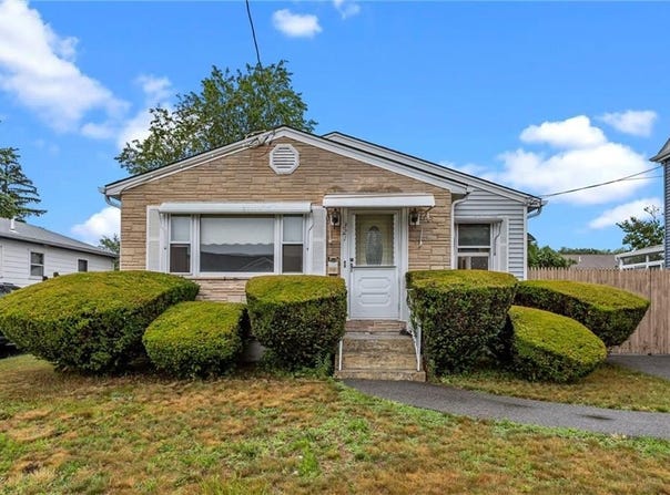 321 Beckwith Street, Cranston, RI 02910