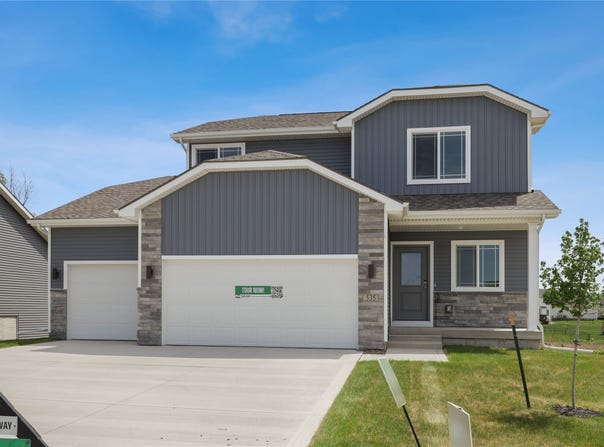 535 NW Rosemont Drive, Waukee, IA 50263