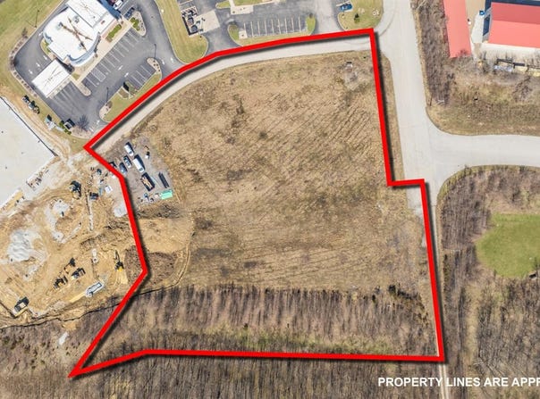 Links Way lot: 8, Aurora, IN 47001