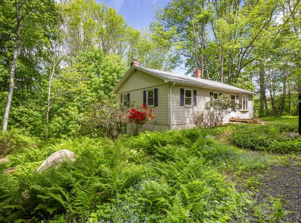 19 Robin Road, Edgecomb, ME 04556