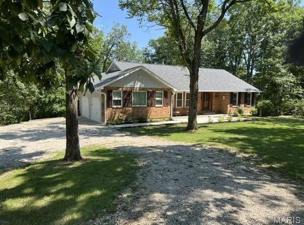 25532 Southwind Road, Warrenton, MO 63383