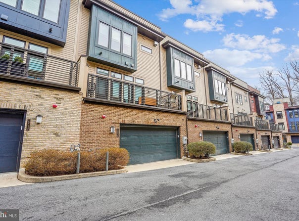 10010 LAUREATE WAY, BETHESDA, MD 20814