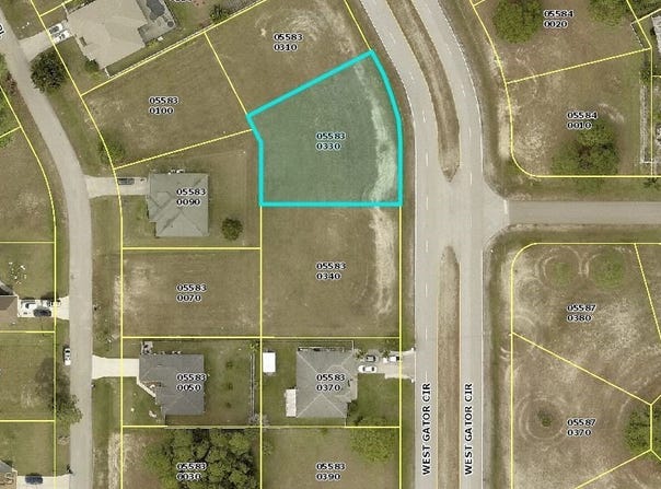 3700 W Gator Circle, Cape Coral, FL 33909