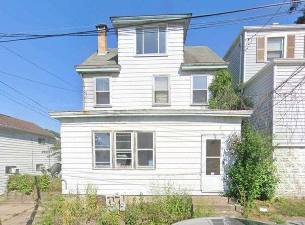 802 10th St, Stowe Twp, PA 15136