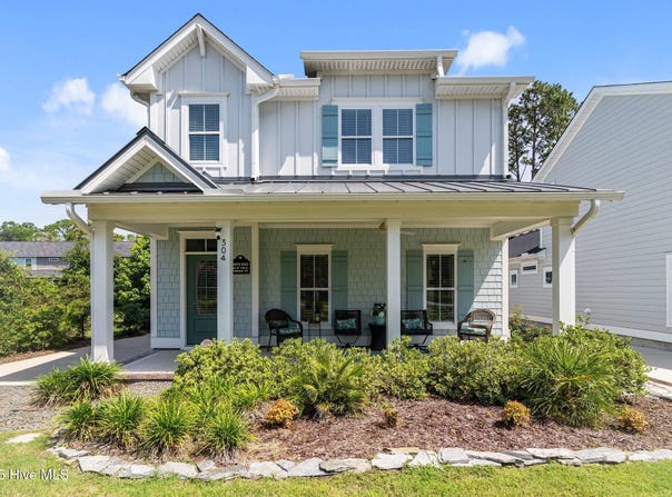 304 W 11th Street, Southport, NC 28461