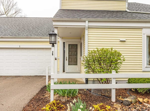 1 Winterberry Trail, Madison, WI 53717
