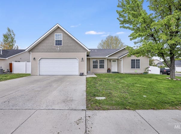 1517 Elm St N, Jerome, ID 83338