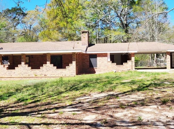 138 Cliff Mitchell Road, Picayune, MS 39466