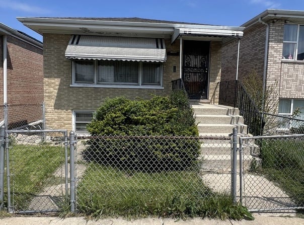 7502 W 64th Street, Summit, IL 60501