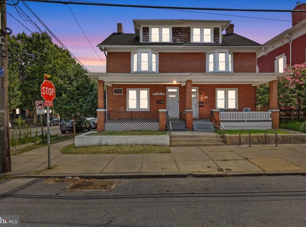 402 W JAMES STREET, LANCASTER, PA 17603