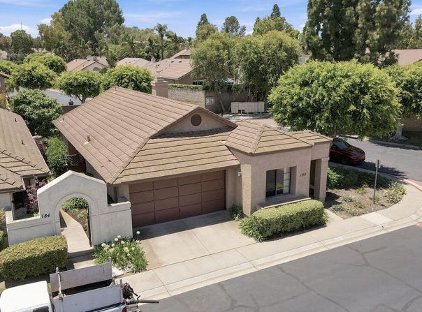 192 La Veta Drive, Camarillo, CA 93012