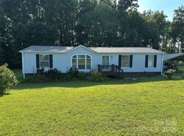 135 Whispering Drive, Harmony, NC 28634