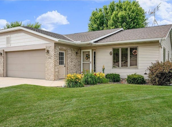 174 Autumn Place NE, Owatonna, MN 55060