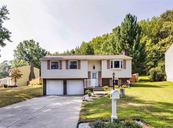 120 Valleyview Dr, Cranberry Twp, PA 16066