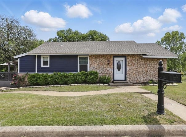 2000 Macie Avenue, Fort Worth, TX 76106