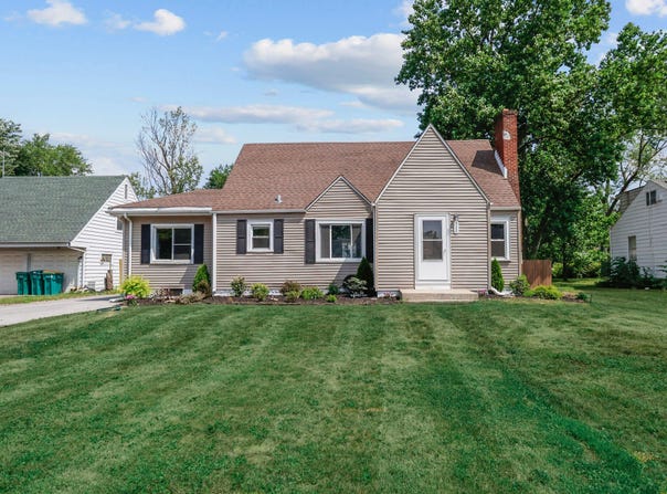 920 W 63rd Avenue, Merrillville, IN 46410