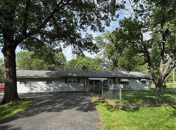 209 S 4th Street, Arma, KS 66712