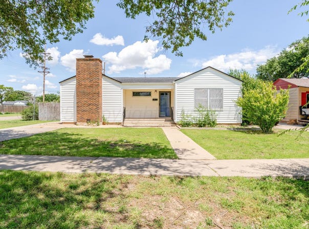 1210 N JOHNSON Street, Amarillo, TX 79107-3953