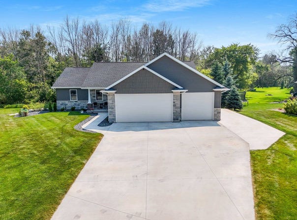 5082 VERONE Court, NEW FRANKEN, WI 54229