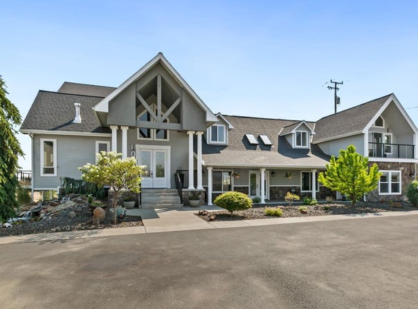 921 Tibbling Rd, Selah, WA 98942