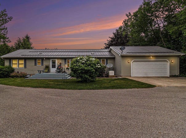 5505 Indian Trail, Frankfort, MI 49635-9606