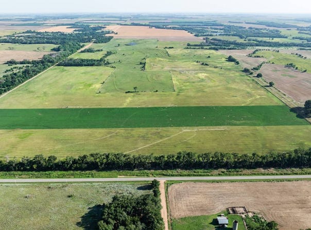 0000 Parallel Rd, Arlington, KS 67514