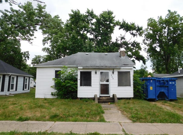 229 S Pleasant Street, Watervliet, MI 49098