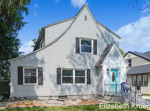 1215 Emerald Avenue NE, Grand Rapids, MI 49505