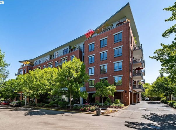 1375 OLIVE ST, Eugene, OR 97401