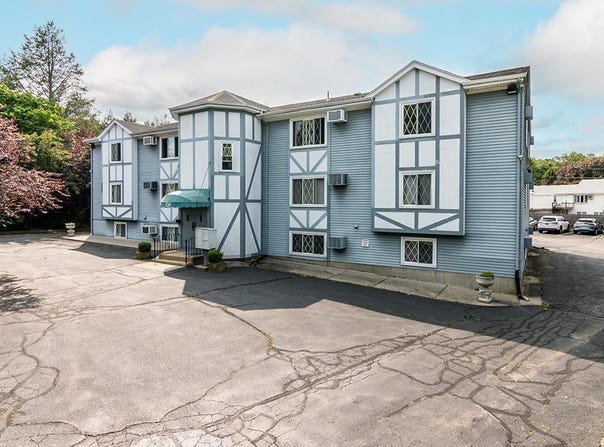 330 SIMMONSVILLE Avenue, Johnston, RI 02919