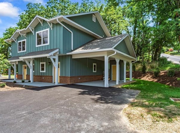 257 N Church St, Marion, VA 24354