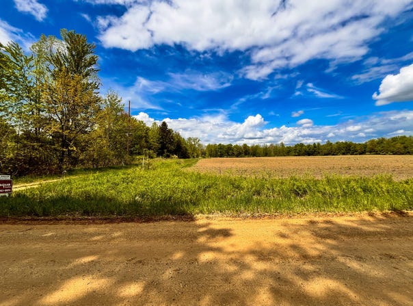 5911 Baseline Road, Grand Junction, MI 49056