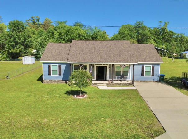 12634 NW Twin Oaks Drive, Bristol, FL 32321